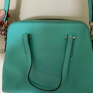 Kate Spade crossbody. In great condition.